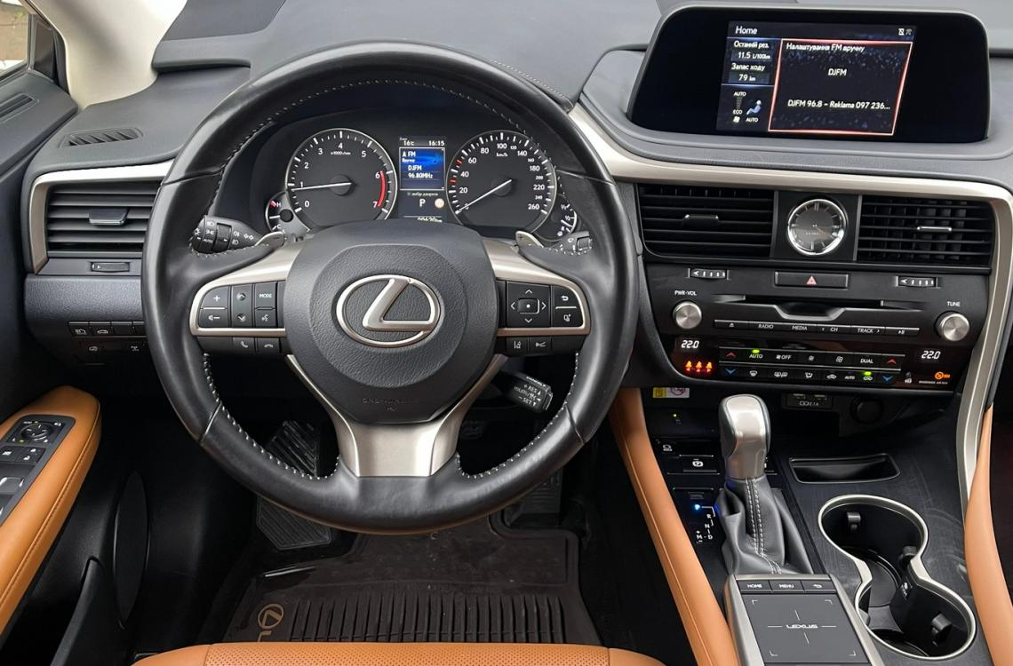 Придбати Lexus RX200t/300