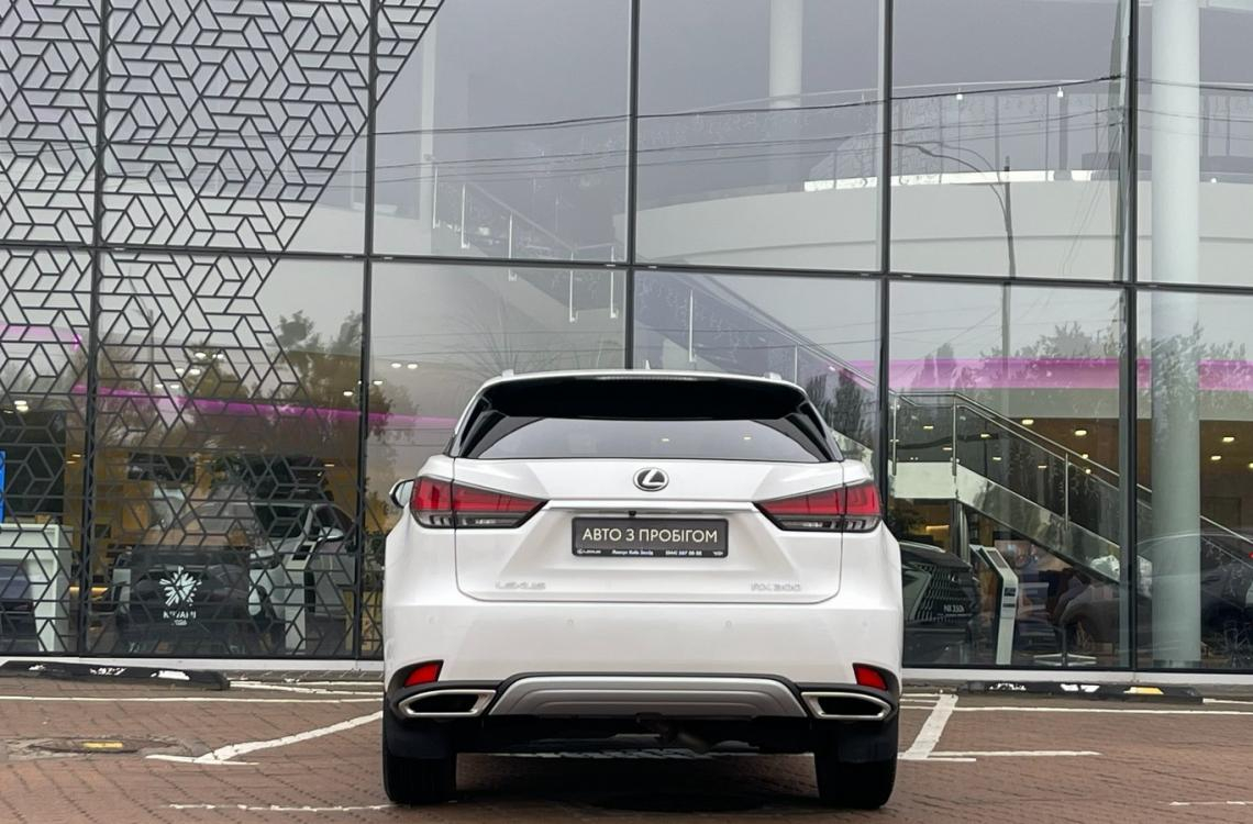 Придбати Lexus RX200t/300