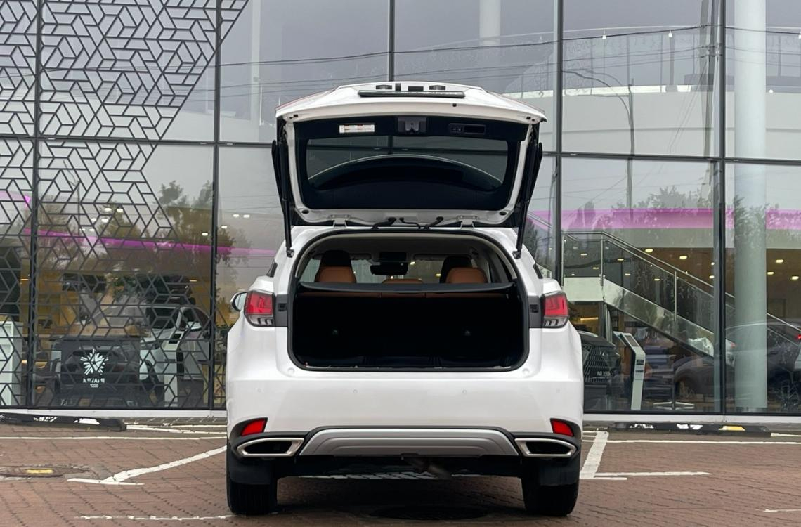 Придбати Lexus RX200t/300