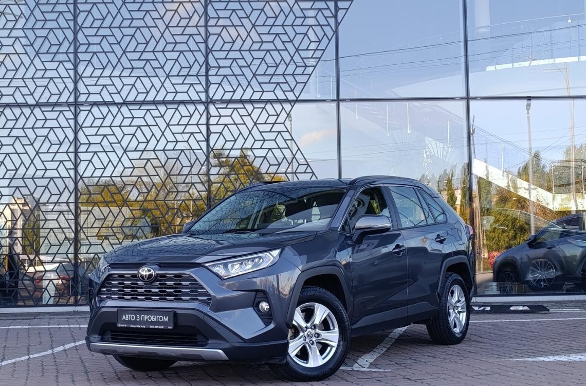Придбати Toyota RAV4