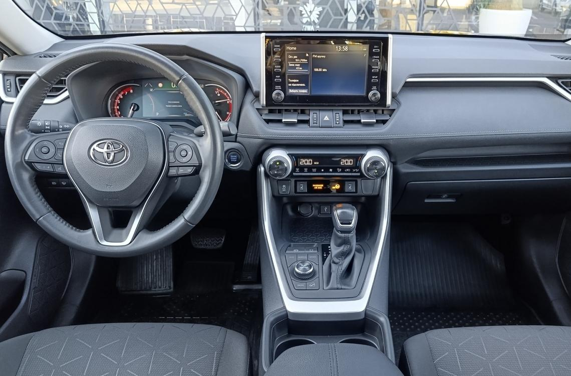Придбати Toyota RAV4