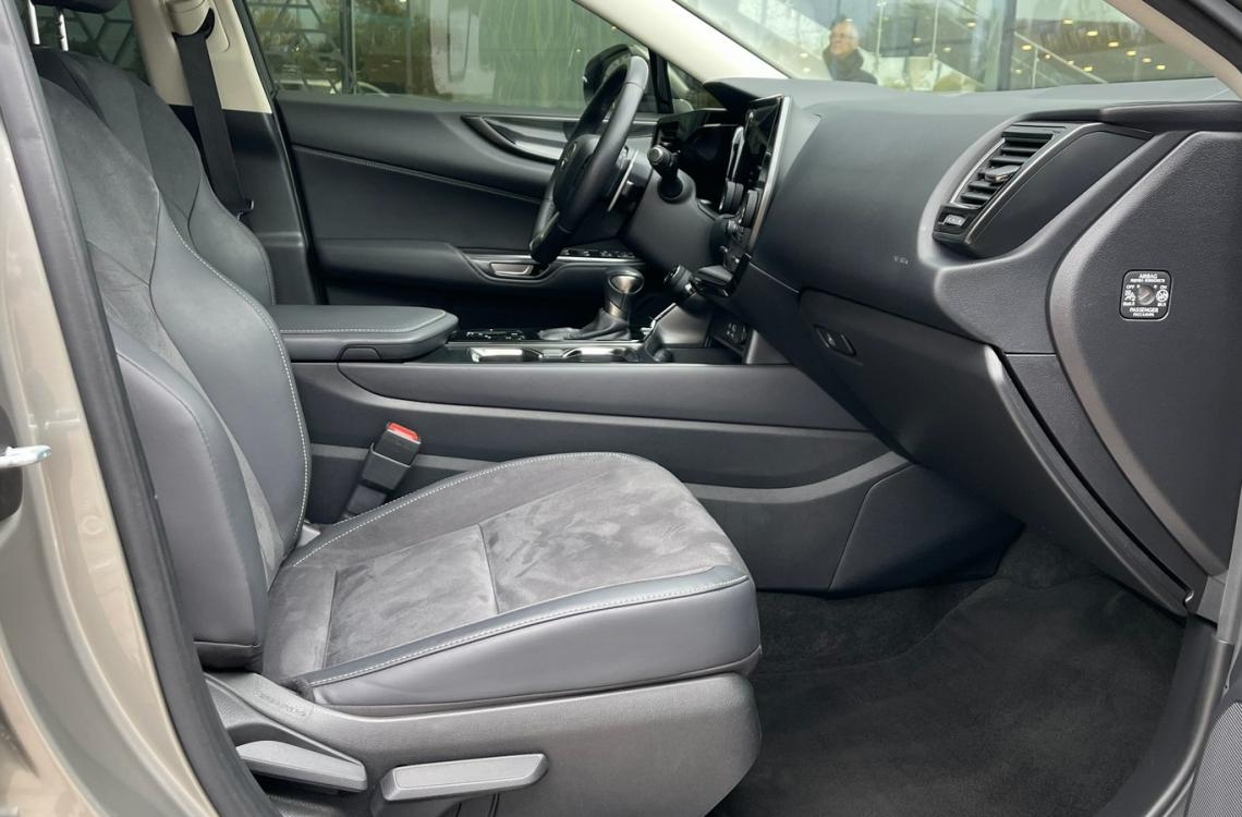 Купить Lexus NX200