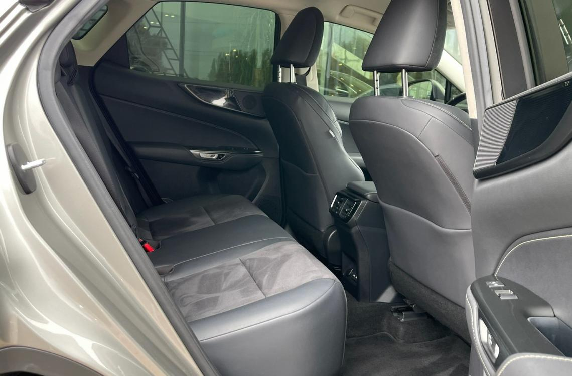 Купить Lexus NX200