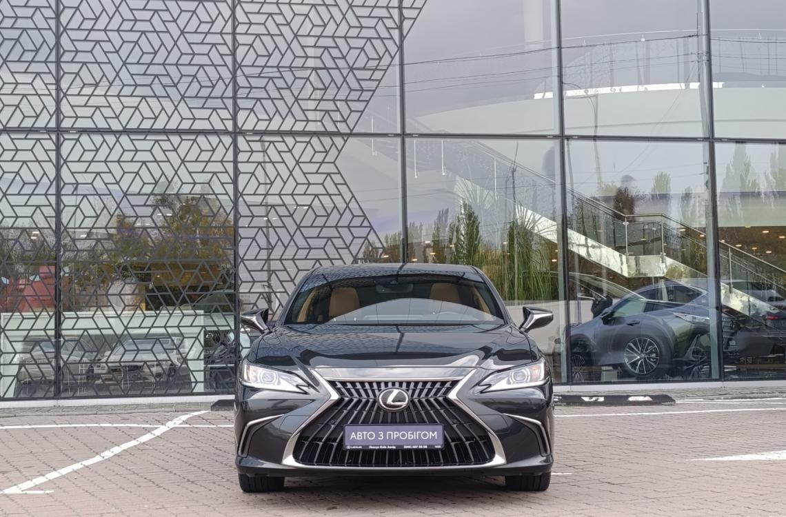 Купить Lexus ES250