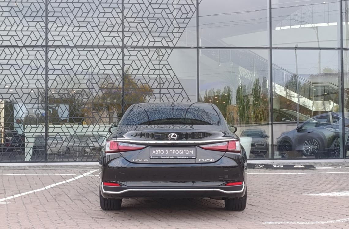 Купить Lexus ES250