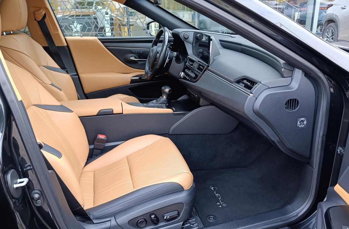Купить Lexus ES250