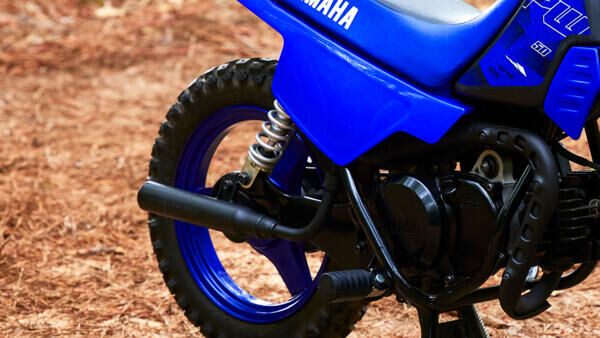 Висока вихлопна труба з теплозахисним екраном 