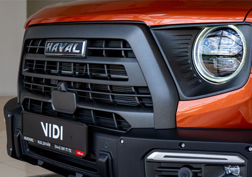 Новая решетка радиатора для подчеркивания характера внедорожника