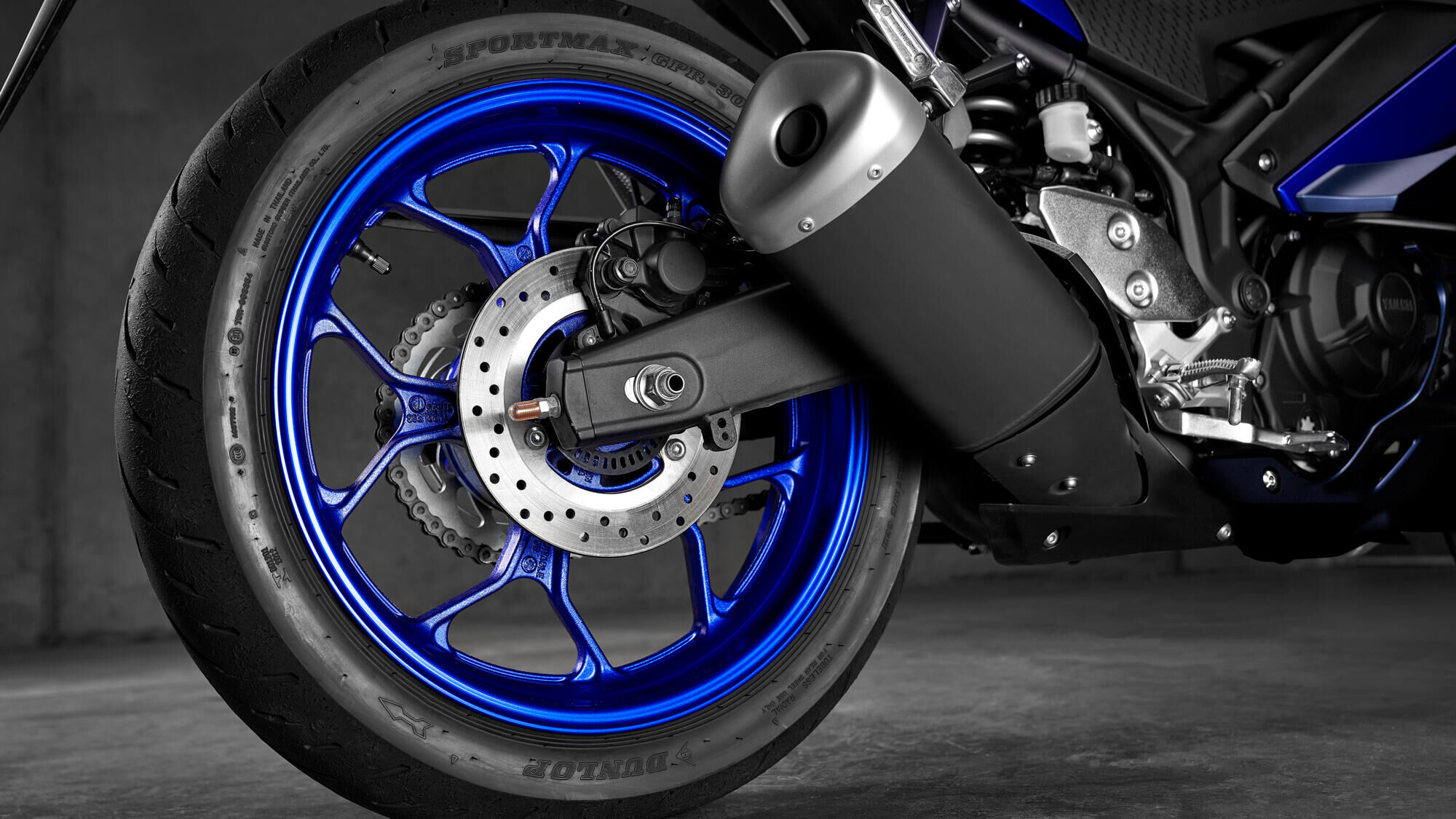 Легкі колеса й суперспортивні шини 