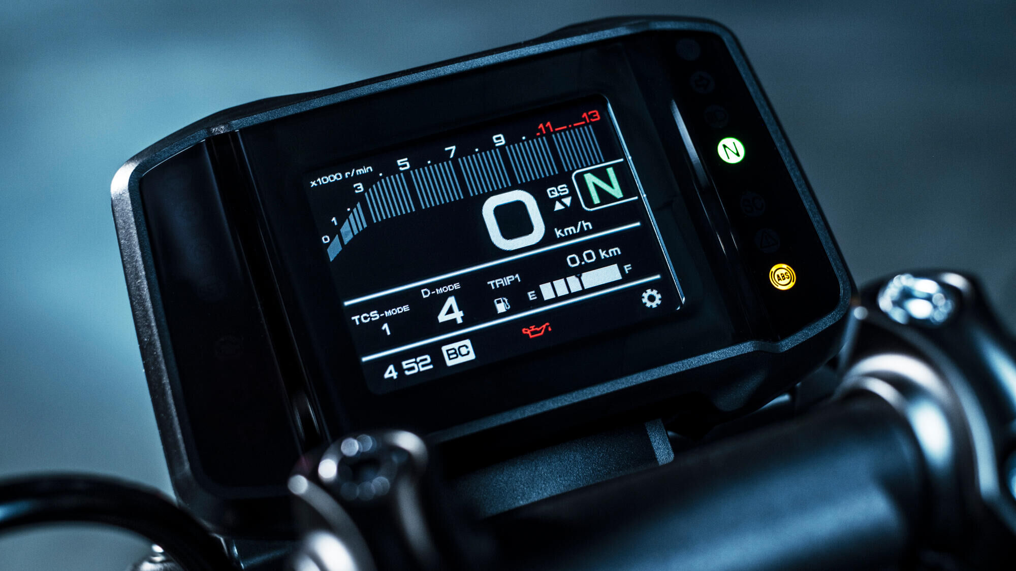 Цветной 3,5-дюймовый TFT-дисплей 