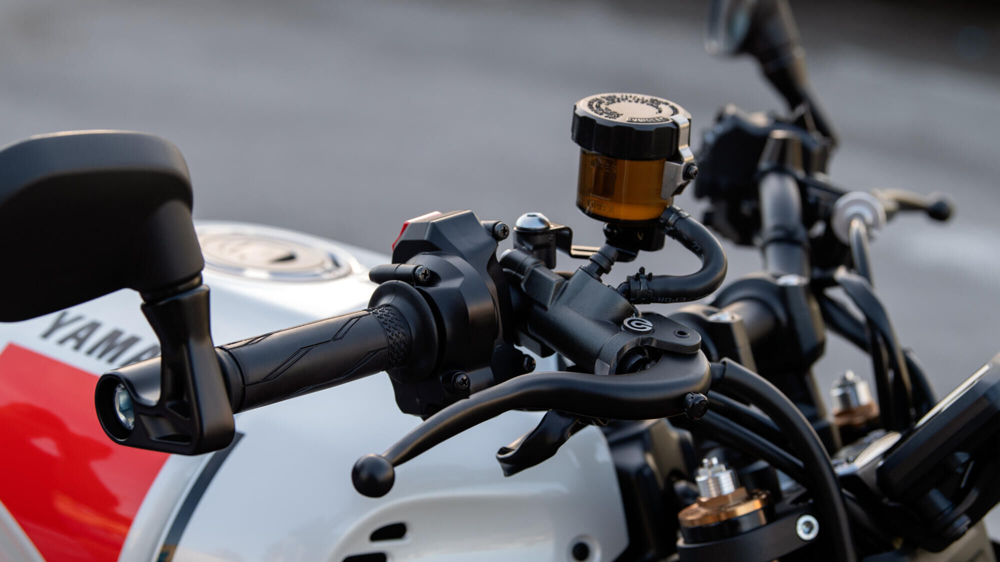 Високоефективні гальма та підвіска 