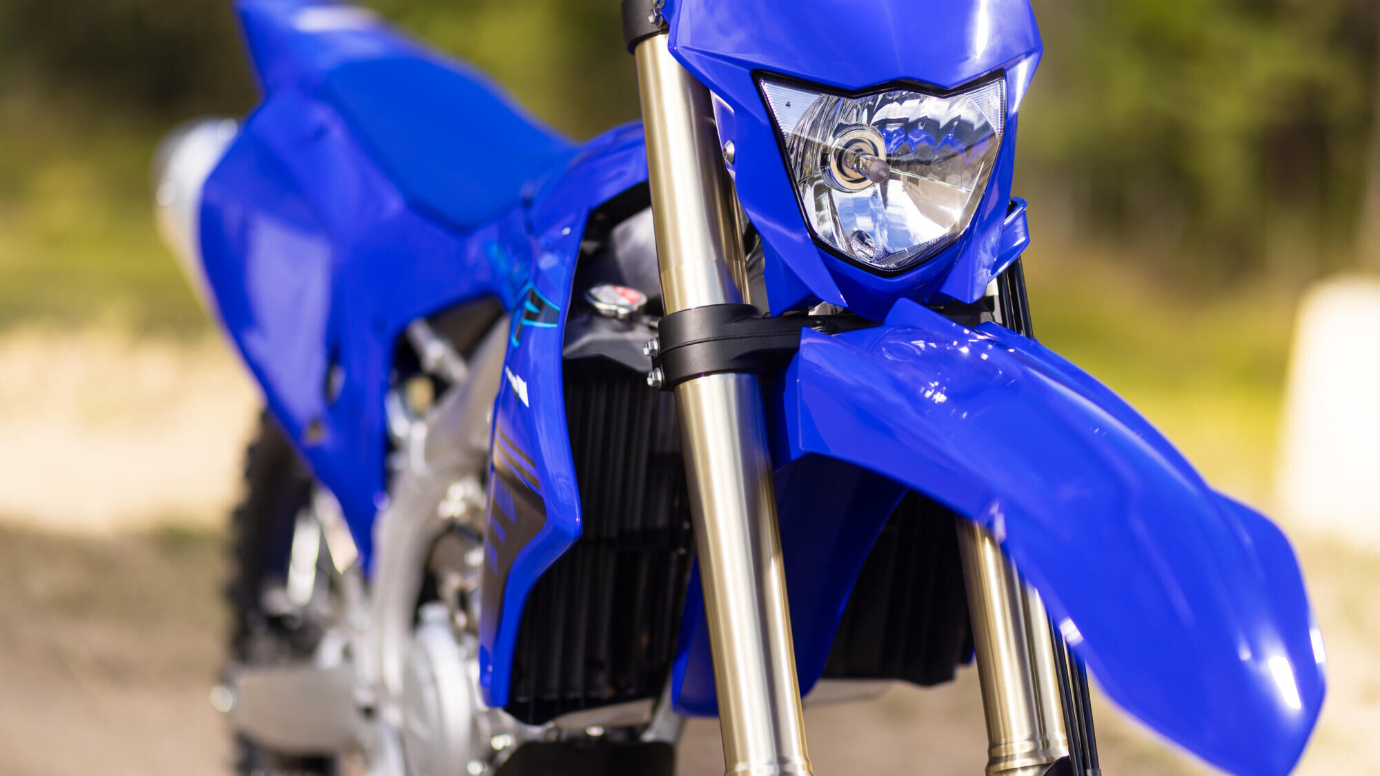 Тонкий и компактный обтекатель 