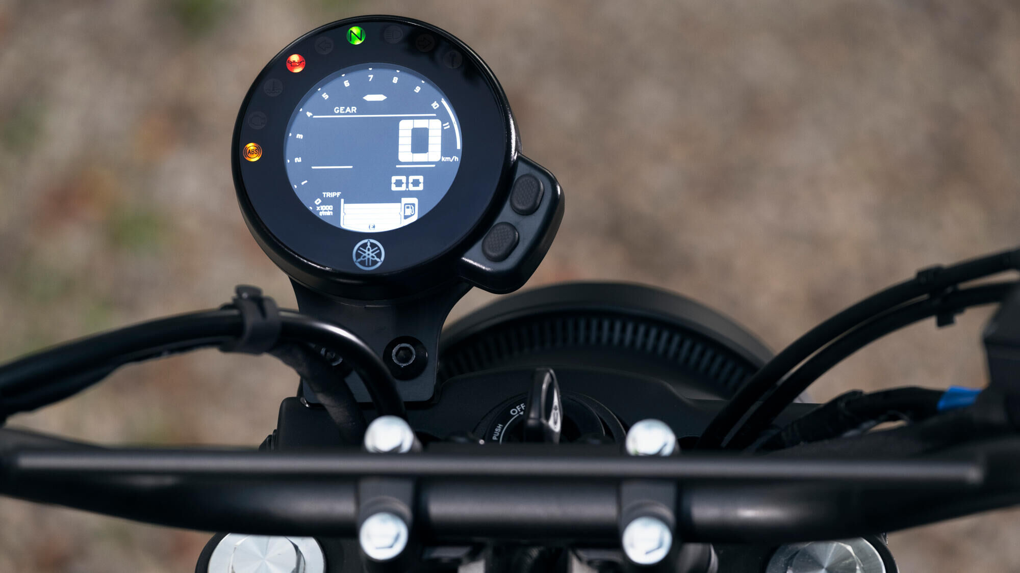 Круглий спідометр з LCD-приборною панеллю 