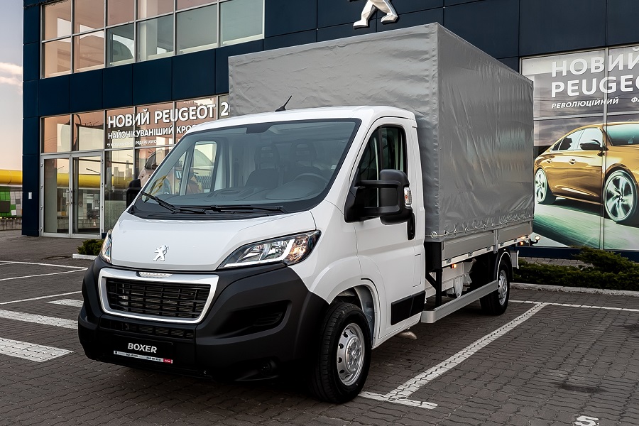Тентований автомобіль на базі Peugeot Boxer