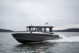 Buster Phantom Q Cabin