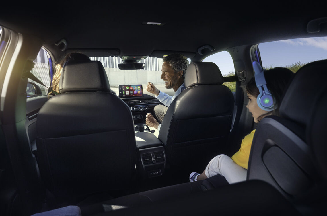 Система креплений детских сидений ISO FIX (задний ряд)