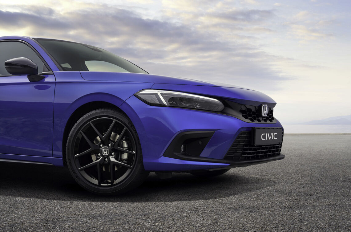 Дизайн легкосплавных дисков 2tone & Diamond cut в комплектации Elegance и Advance