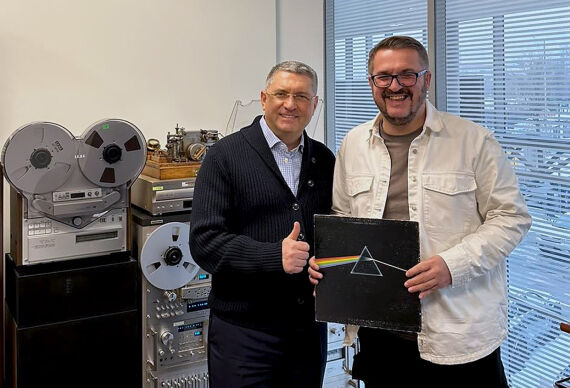 Неформальна зустріч засновника VIDI Віталія Джуринського з співаком Олександром Пономарьовим