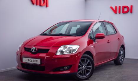 Toyota AURIS  Toyota AURIS  124 к.с.