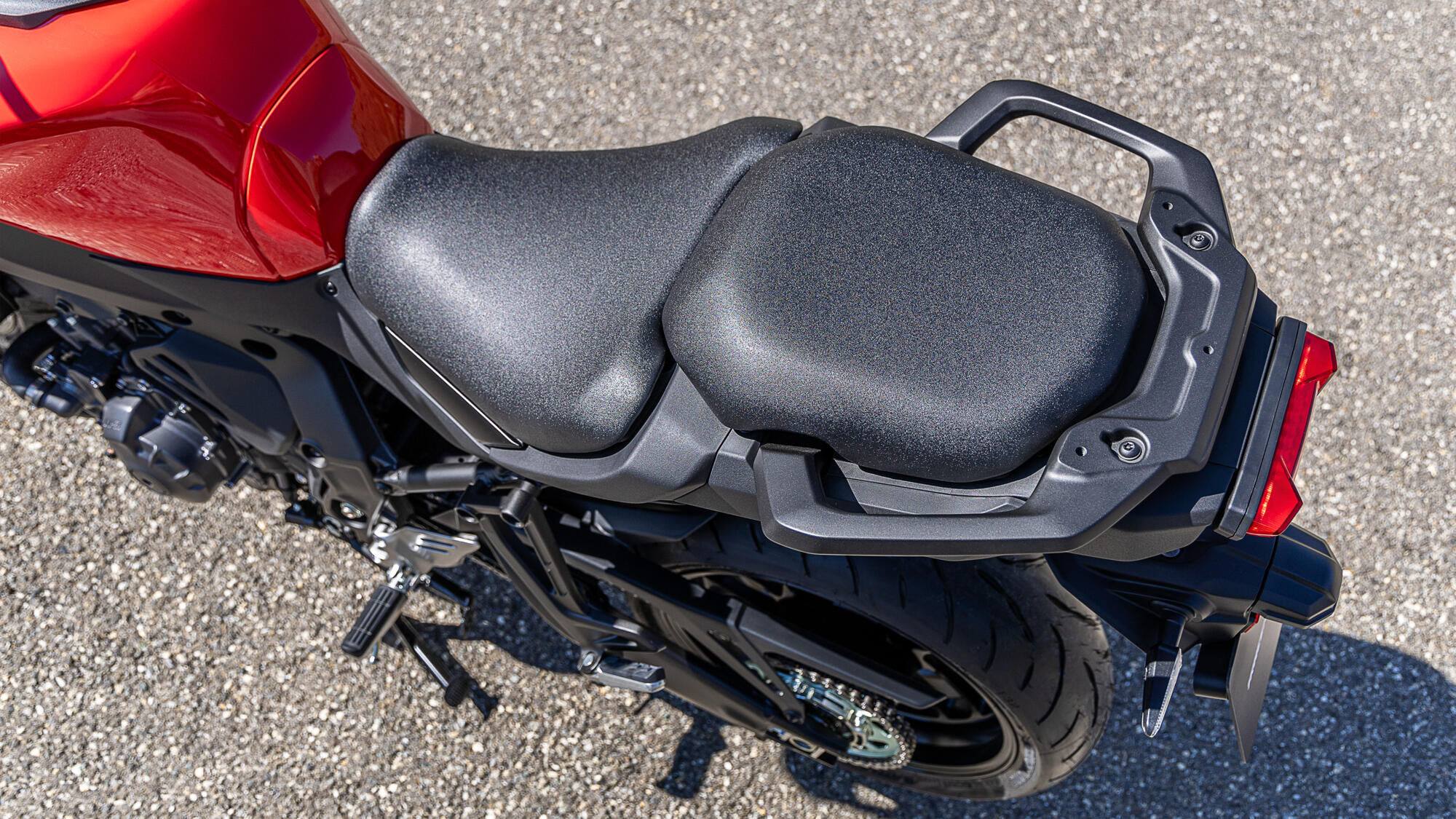 Более комфортная эргономика для водителя и пассажира 