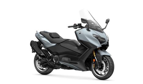 Yamaha TMAX Tech MAX TMAX Tech MAX 35,0 кВт @ 7500 к.с.