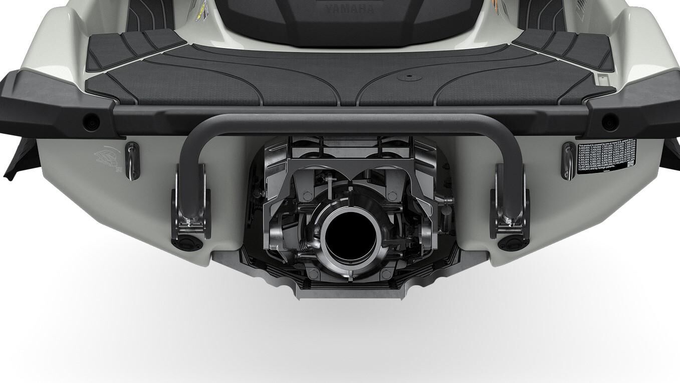 Гоночний дизайн водомета й повітрозабірної решітки 