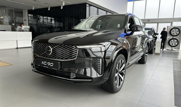 Volvo New XC90 Core 2025 Core 2025 250 К.С. + 14К.С.(ЕЛЕКТРО) к.с.