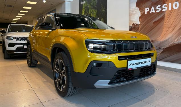 Jeep AVENGER Summit Summit 100 л.с.