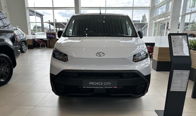 Toyota PROACE CITY Base Base 102 л.с.