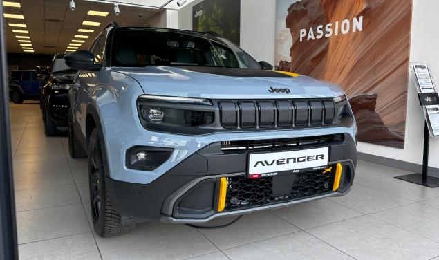 Jeep Avenger 4XE The North Face The North Face 136 л.с.