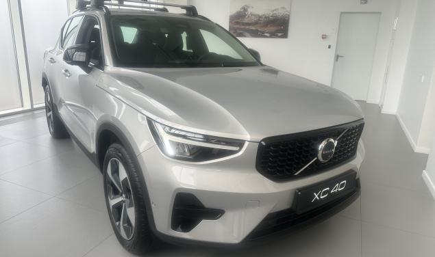 Volvo XC40 Ultra Dark Ultra Dark 197+14 К.С. к.с.