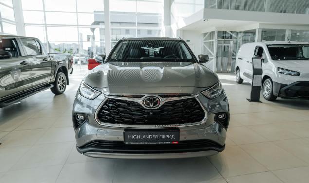 Toyota HIGHLANDER Premium Premium 245 к.с.