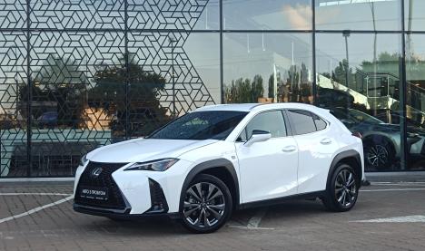 Lexus UX250h Lexus UX250h 184 л.с.