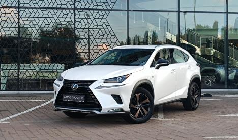 Lexus NX200 Lexus NX200 173 л.с.