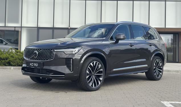Volvo New XC90 Plug-in Hybrid Plus Bright 2026 Plus Bright 2026 455 л.с.