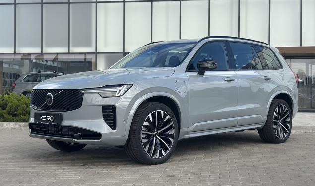 Volvo New XC90 Plug-in Hybrid Plus Dark 2026 Plus Dark 2026 455 л.с.
