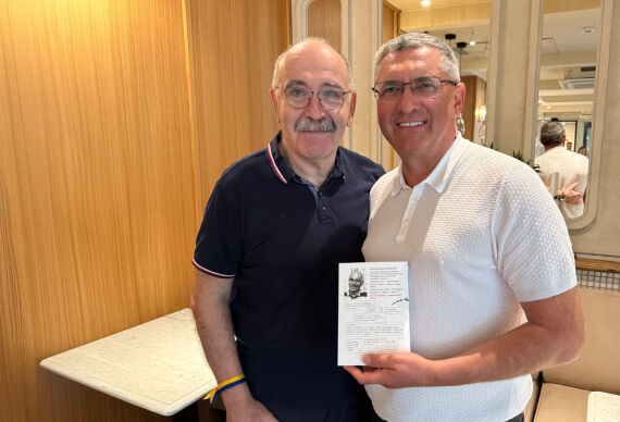 Зустріч із українським письменником, драматургом і сценаристом Олександром Володарським