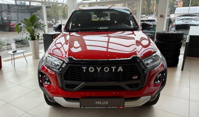 Toyota HILUX GR SPORT GR SPORT 204 л.с.