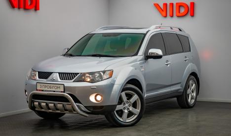 Mitsubishi Outlander Mitsubishi Outlander 220 к.с.