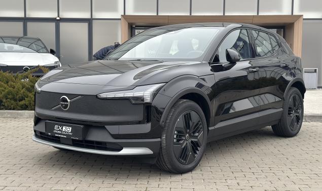 Volvo EX30 Cross Country Ultra 69 kWh AWD Cross Country Ultra 69 kWh AWD 428 л.с.