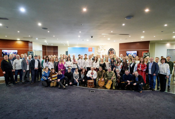 Родина Джуринських провела традиційну зустріч із ключовими співробітниками VIDI