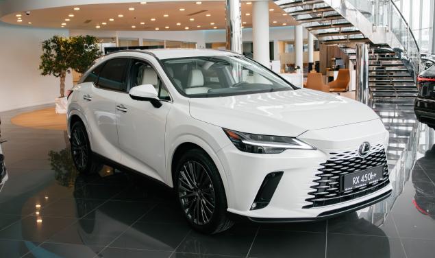 Lexus RX450h Plug-in Luxury Luxury 185 к.с.