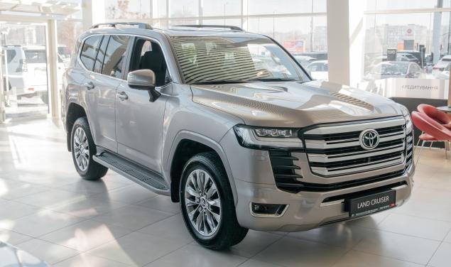 Toyota LAND CRUISER Premium Premium 309 к.с.