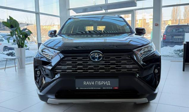 Toyota RAV4 Lounge Lounge 218 л.с.