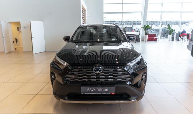 Toyota RAV4 Premium Premium 222 к.с.