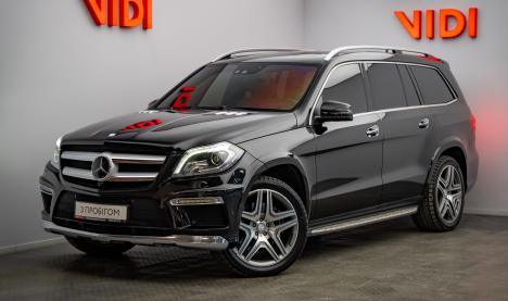 Mercedes-Benz GL-Class Mercedes-Benz GL-Class 435 л.с.