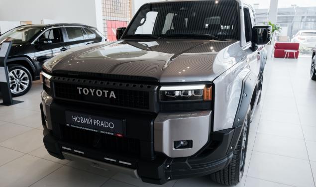 Toyota LAND CRUISER PRADO Premium Premium 205 л.с.