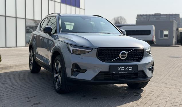 Volvo XC40 Ultra Dark Ultra Dark 197+14 К.С. л.с.
