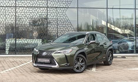 Lexus UX250h Lexus UX250h 184 л.с.