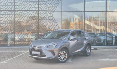 Lexus NX200 Lexus NX200 173 л.с.